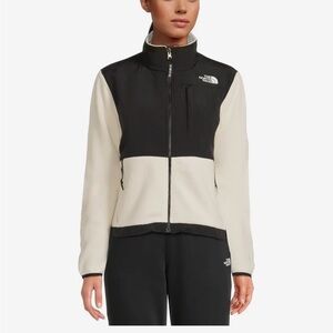 The North Face Women’s Retro Denali black and white jacket